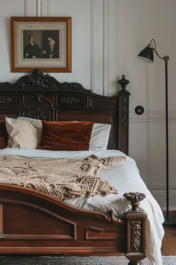 
luxury victorian bedroom